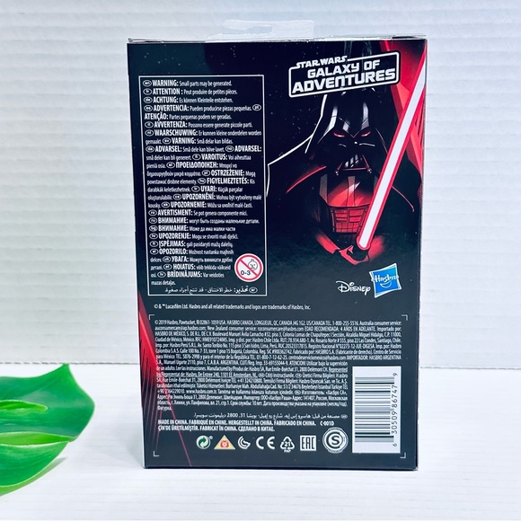 STAR WARS Galaxy of Adventures Darth Vader 5"-Scale Action Figure NEW - Picture 9 of 9
